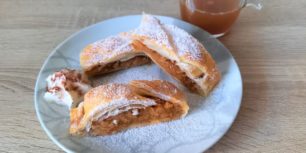 Apple strudel recipe - Apple strudel from Grandma